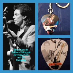 The Jam Bruce Foxton Double Sided Tribute Plectrum Keyring