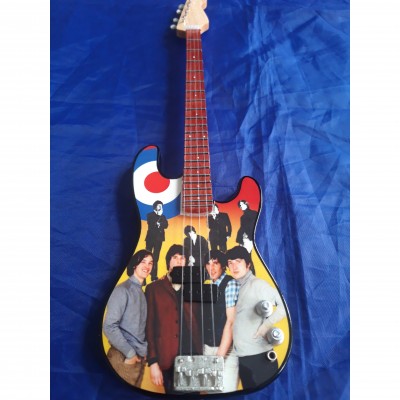 The Kinks Tribute Miniature Guitar Exclusive
